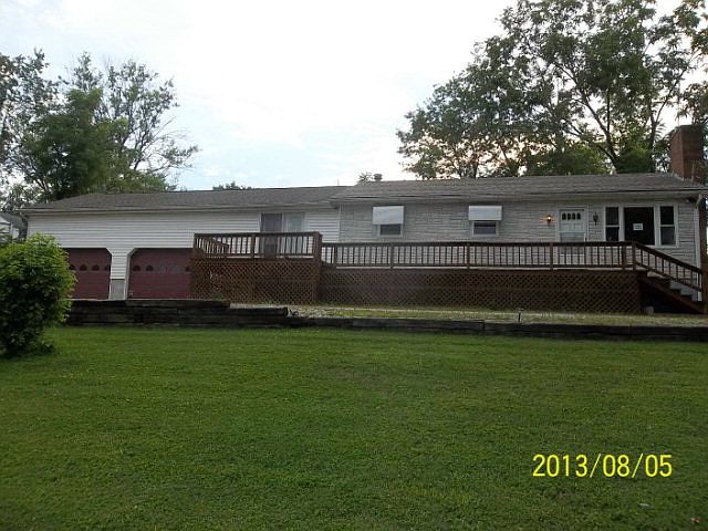 1st image of 255 W 10th St