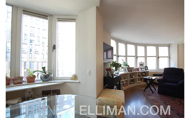 Rented by Douglas Elliman | media 30
