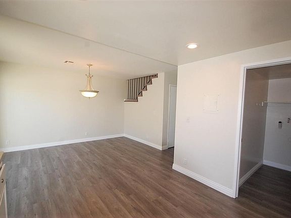 2nd image of 288 Green Lea Pl