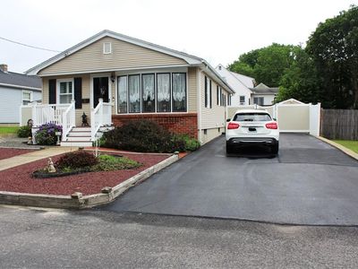 16 Oregon Ave, North Providence, RI, 02911