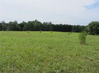 122 Michael Dr, Stokesdale, NC 27357