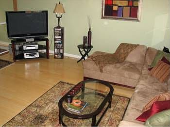 2nd image of 240 Jackson St APT 606
