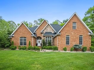 1004 Cobblestone Blvd, Scott Depot, WV 25560