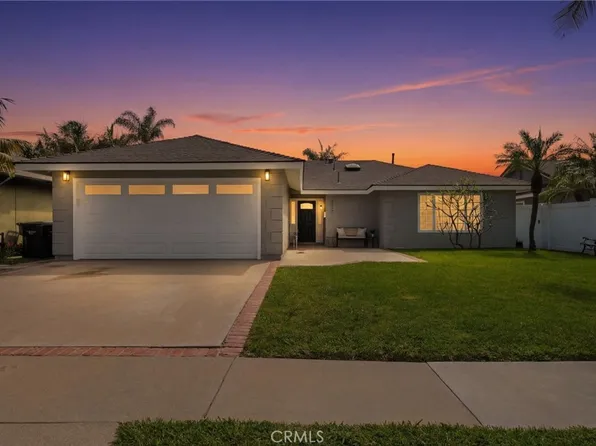 14872 Vanguard Ln, Huntington Beach, CA 92647