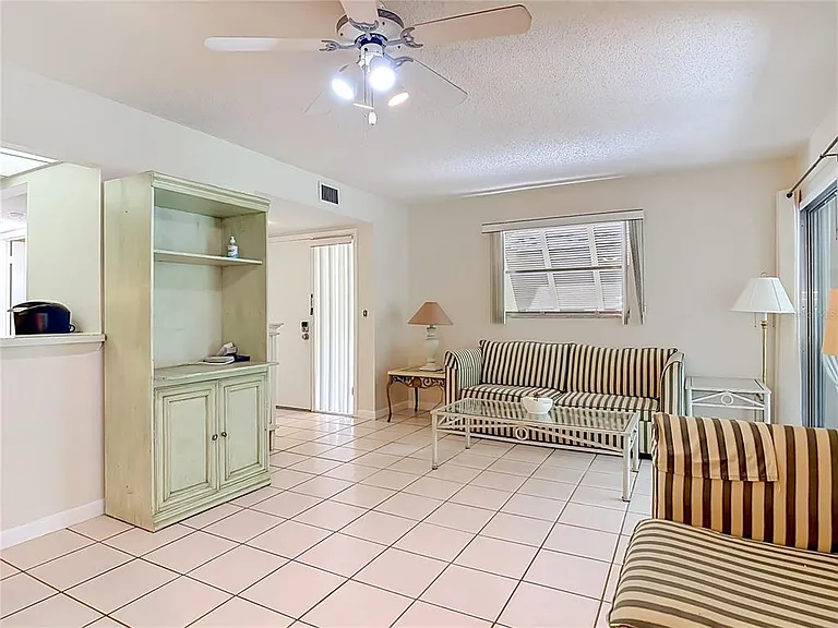110 Cypress Woods Ct #7D — Photo 11