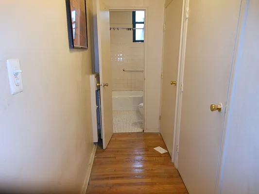 Rented by Urban Realty NYC | media 3