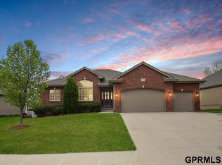 7313 S 169th St, Omaha, NE 68136