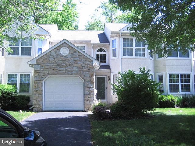 2nd image of 420 Dogwood Dr