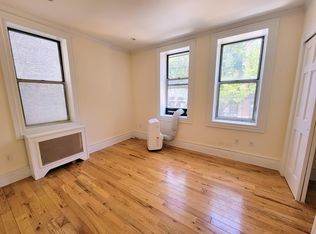 402 W 44th St APT 3A, New York, NY 10036