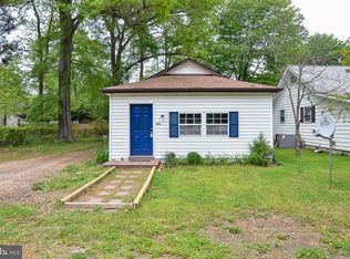 121 6th St, Colonial Beach, VA 22443