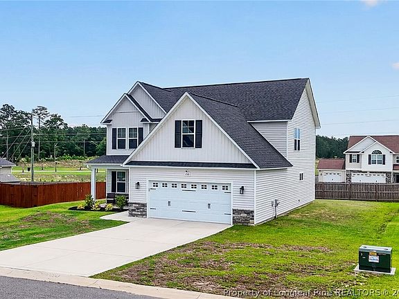 3rd image of 210 Leach Creek Dr