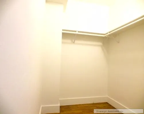 Rented by Sovereign Associates | media 21