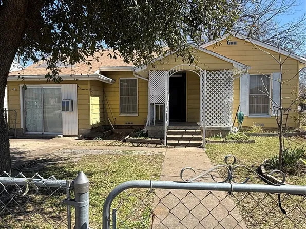 914 SE 10th St, Grand Prairie, TX 75051