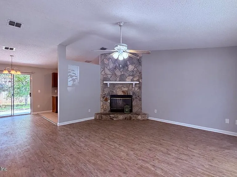 4711 Cinnamon Fern Dr — Photo 13