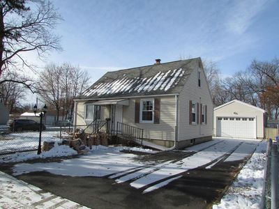 1070 Berkshire Ave, Springfield, MA, 01151
