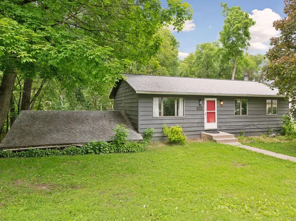 4726 Aberdeen Rd, Mound, MN 55364