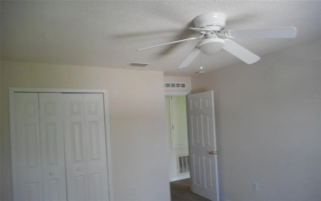 4 bed, 2.5 bath, 2224 sqft, $1,895 — Photo 4