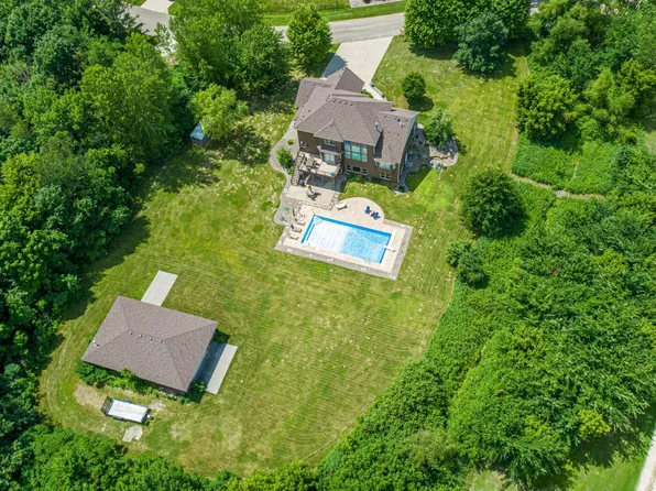 11205 Circle Lake Ln, Faribault, MN 55021