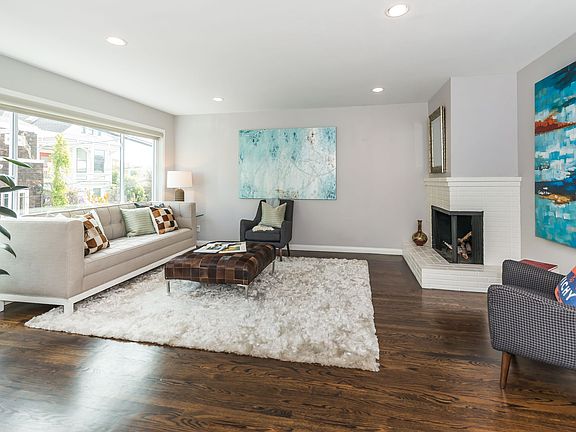 Convivial open floor plan