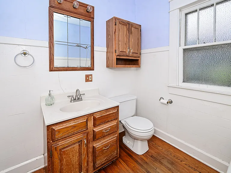 1403 S Walnut St — Photo 36