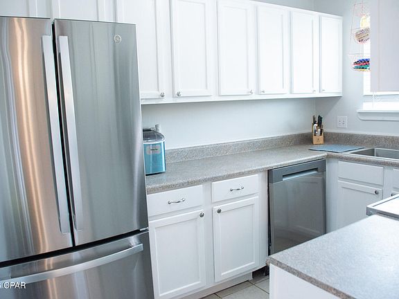 5th image of 1025 W 19th St APT 10C