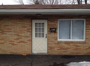 911 Hamilton St APT 4, Pekin, IL