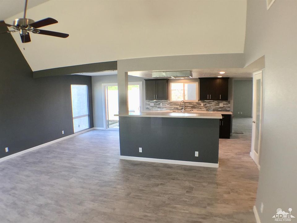 1st image of 81570 De Oro Ave
