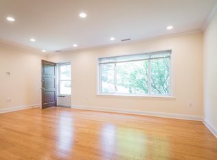 49 Sherman Rd, Chestnut Hill, MA 02467