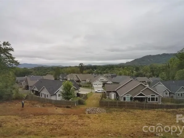 87 Starwood Valley Trl, Arden, NC 28704