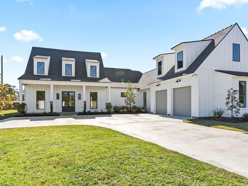 1st image of 101 Belle Vie Estates Ct