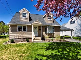 9 Carroll Pl, Troy, NY 12180