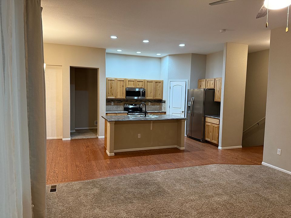 1st image of 816 Sambar Dr