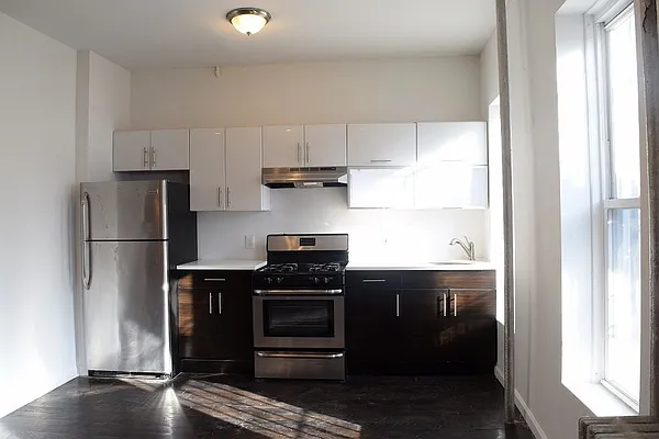 Rented by Superior Homes | media 9