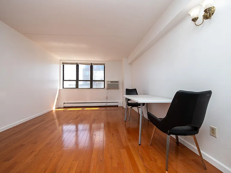 301 Cathedral Pkwy #7V — Photo 3