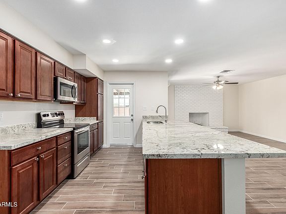 2nd image of 2427 E LA JOLLA Drive