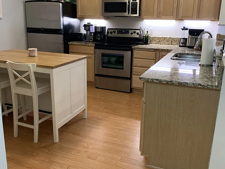 8138 Golden Valley Rd — Photo 6