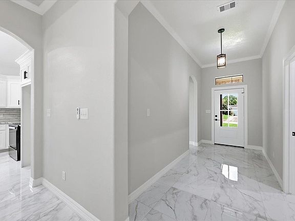 3rd image of 9555 Landis Dr