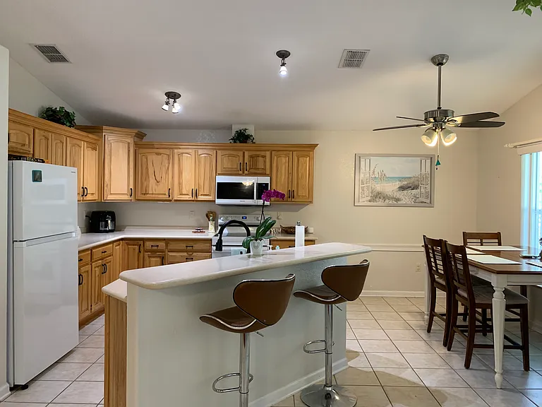7244 Aberdeen Ct — Photo 4