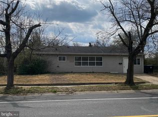 242 Webbs Ln, Dover, DE 19904