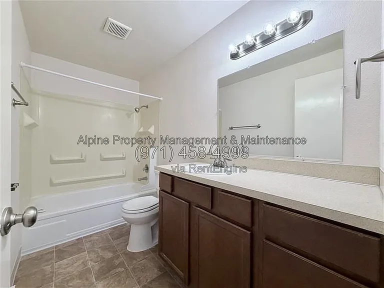 17890 SW Alexander St #2 — Photo 13