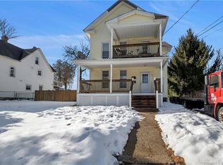 54 Cottage St, Meriden, CT 06450