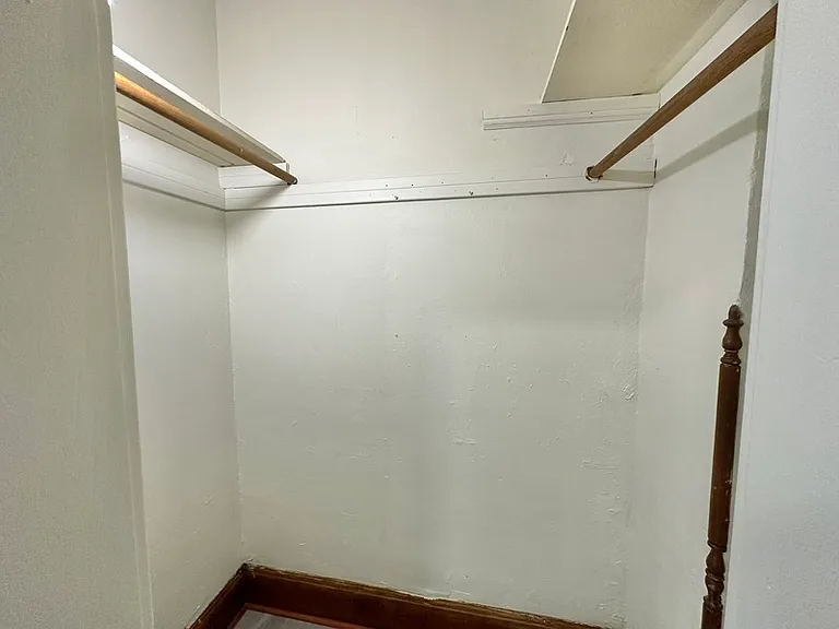 890 Shawano Ave — Photo 11