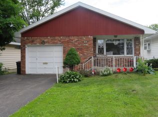 38 Linden Rd, Albany, NY 12208