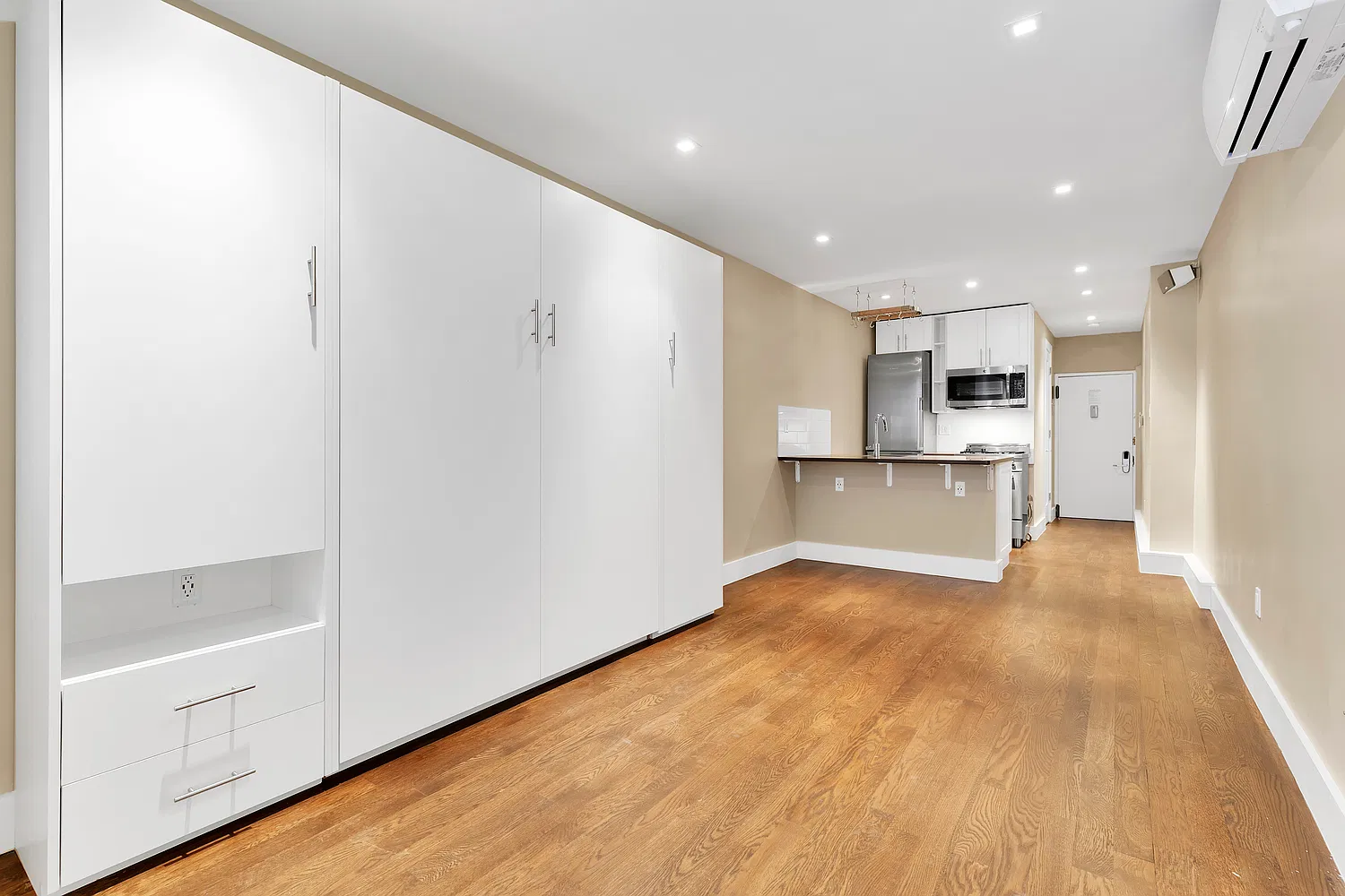 404 East 88th Street — Photo 1