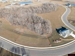 14 S Pointe Ct, Mankato, MN 56003