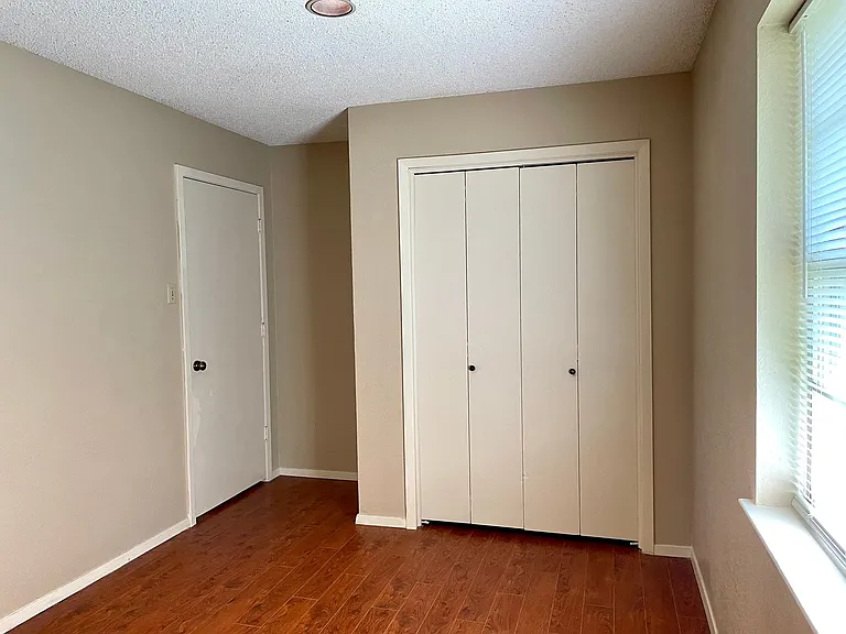 8710 California Dr — Photo 10