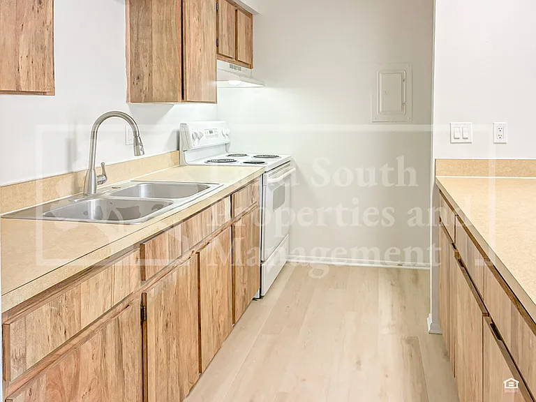 814 Osceola St #11-1-12 — Photo 6
