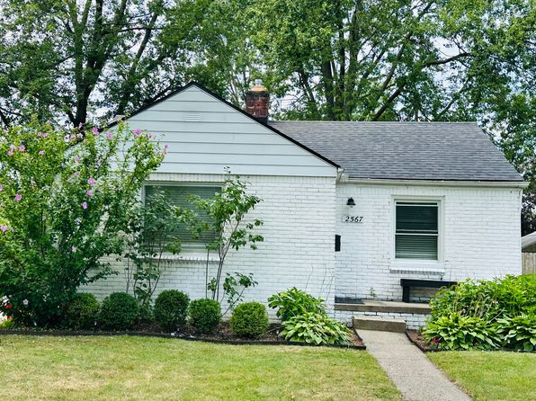 2567 Ellwood Ave