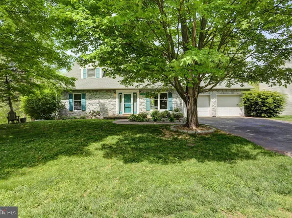 1109 Fiddlers Rd, Chambersburg, PA 17202