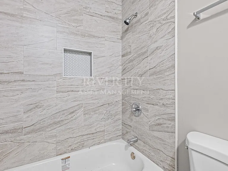 4051 Auburn Rd — Photo 21